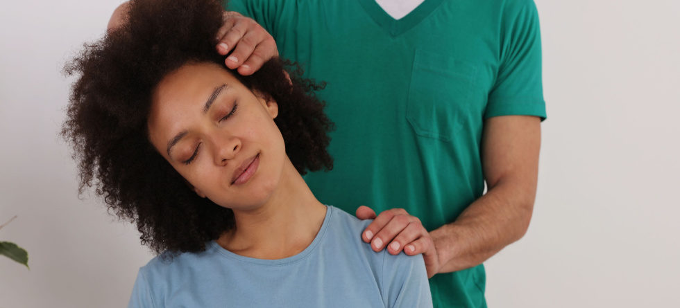 Can neck pain heal on its own?